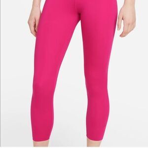 NWT Nike Women’s Mid Rise7/8 One Luxe Leggings Size 1X
